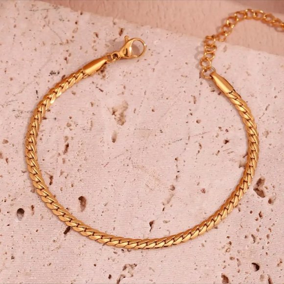 NEW 18K GOLD CUBAN CHAIN BRACELET, NICE BRACELET, CUTE BRACELET. - Picture 5 of 7